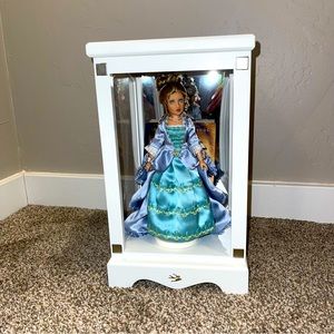 American Girl - Girl of Many Lands France Cecile Gates of Gold